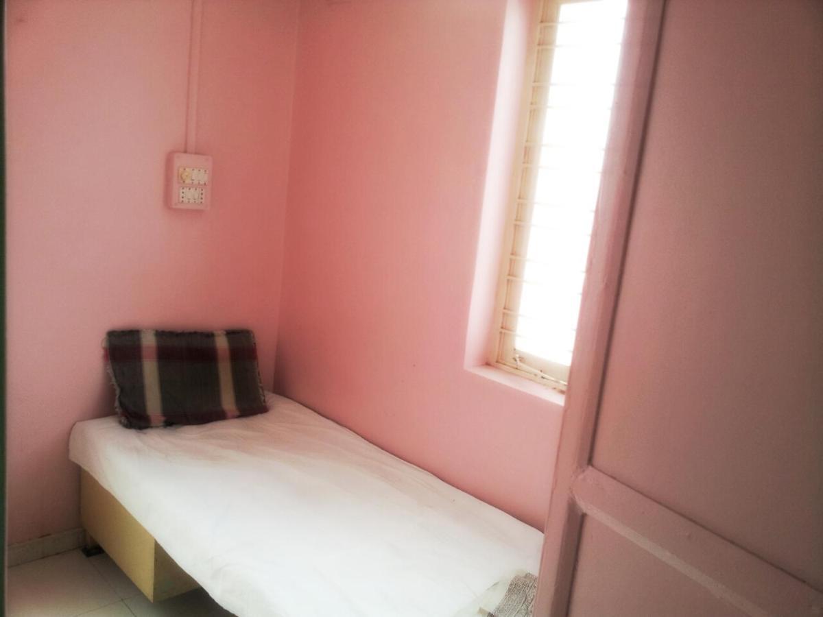 Shree Balaji Guest House ナーシク 部屋 写真